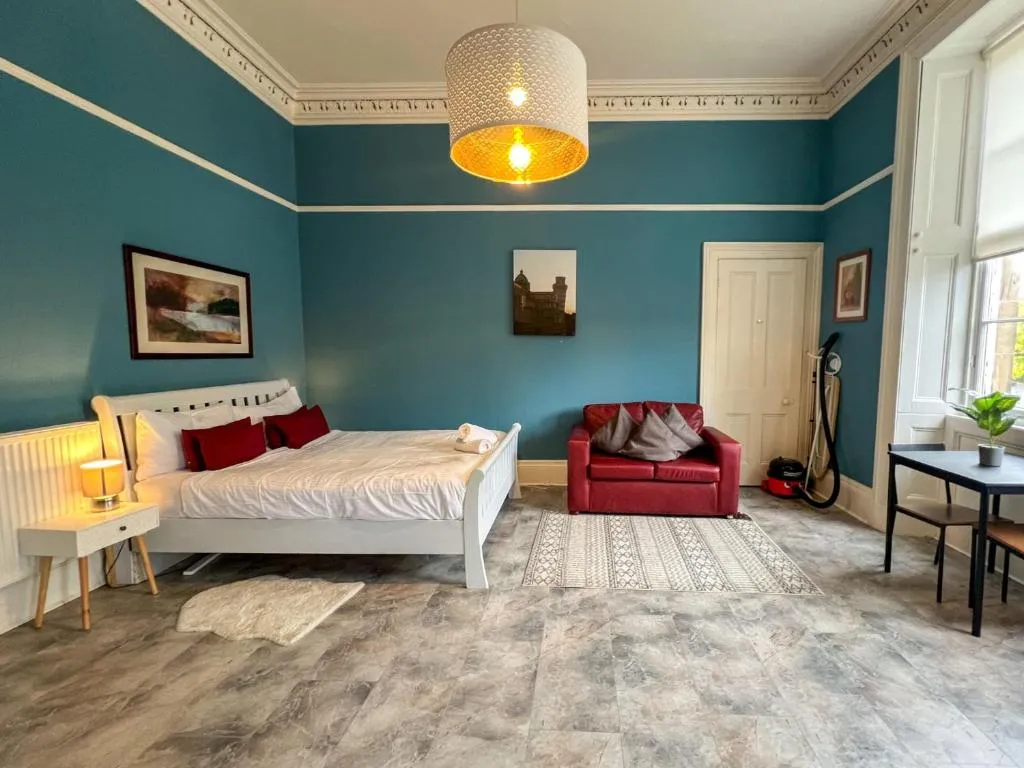 Image of Cozy Studio Apartment of Glasgows West End