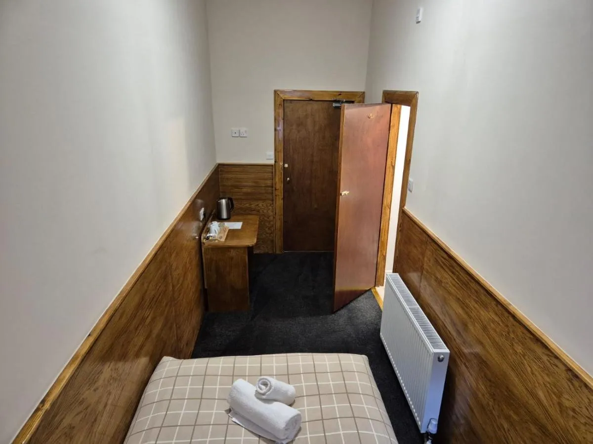 Image 2 of Douglas Hotel