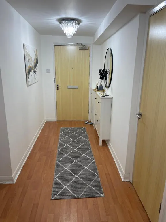 Image of Entire 2 bedroom Beautiful newly furnished flat