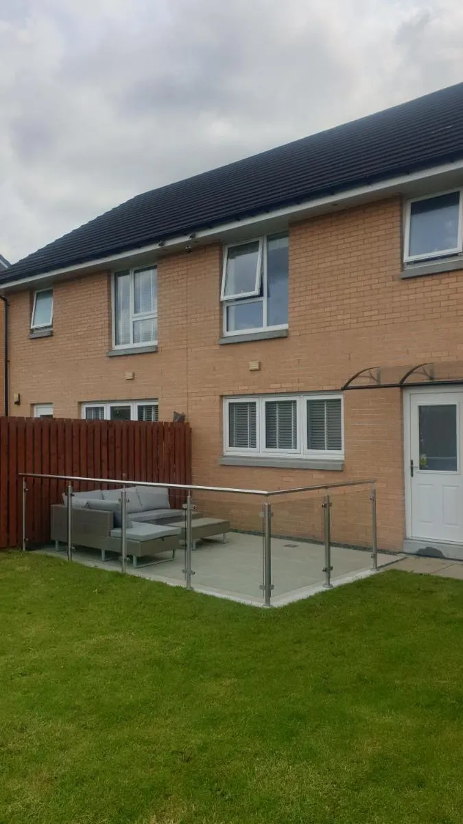 Image 2 of Entire Spacious 3-Bed Family Home, City Centre, Free Parking, Garden