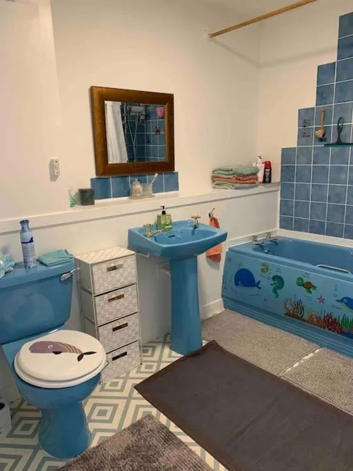 Image 4 of Facing Glasgow Green spacious Apartment Free parking