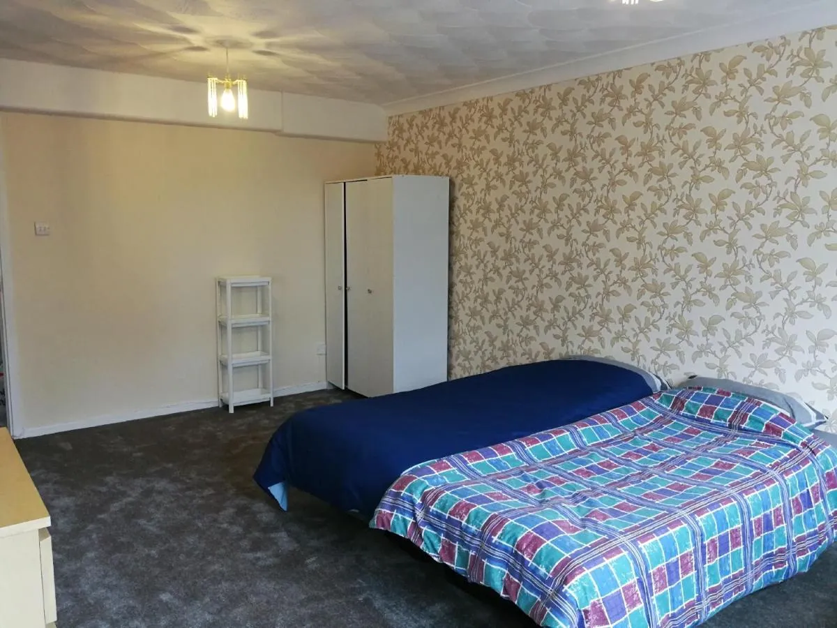 Image 6 of Glasgow Braid Apartment