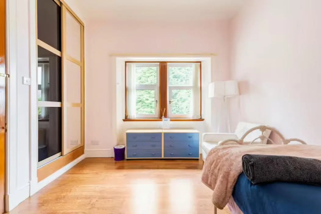 Image 6 of Glasgow Emo