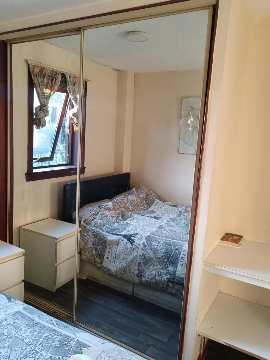 Image 4 of Glasgow Millroad Private Room