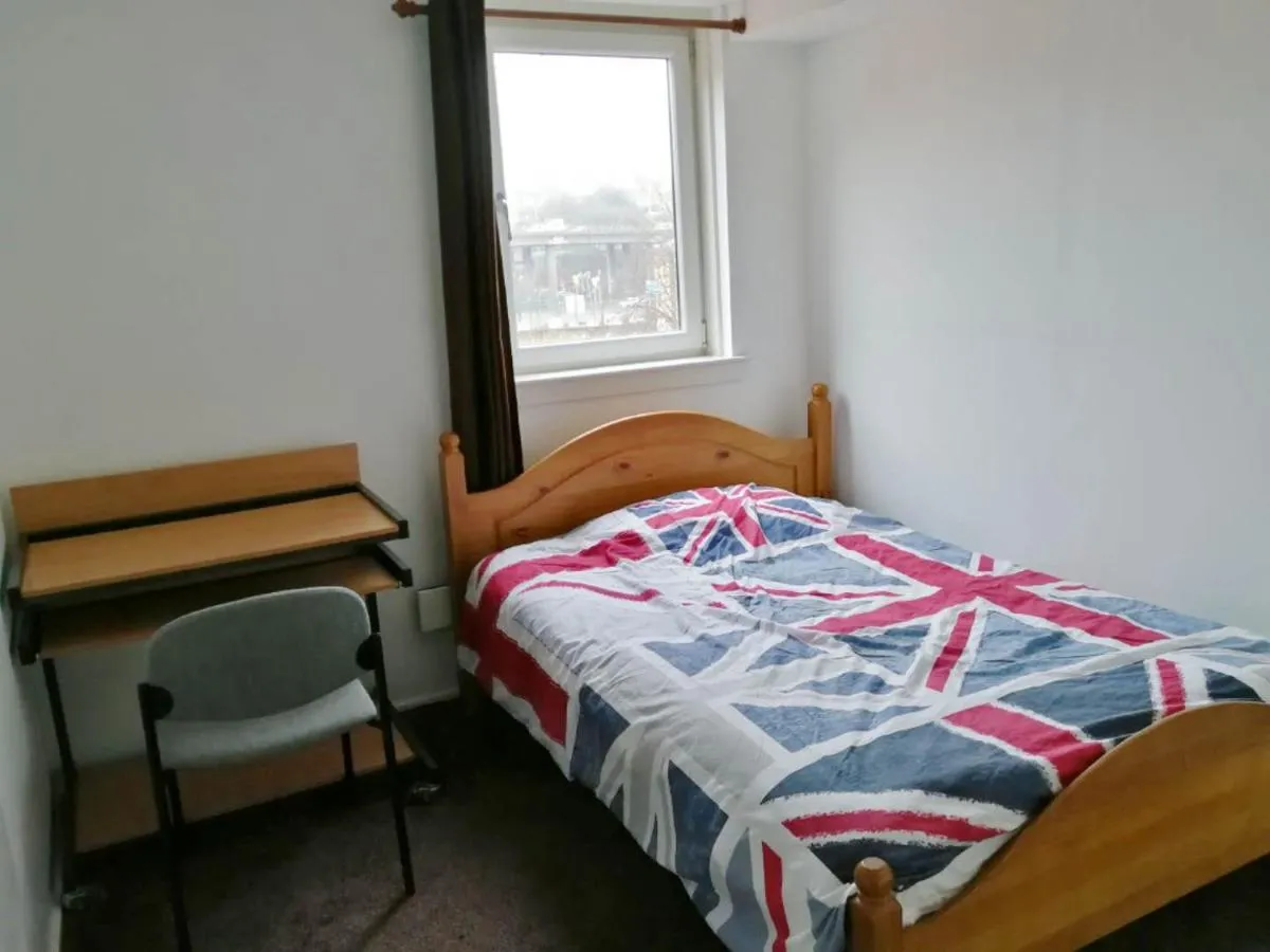 Image 4 of Glasgow Property New City Rd