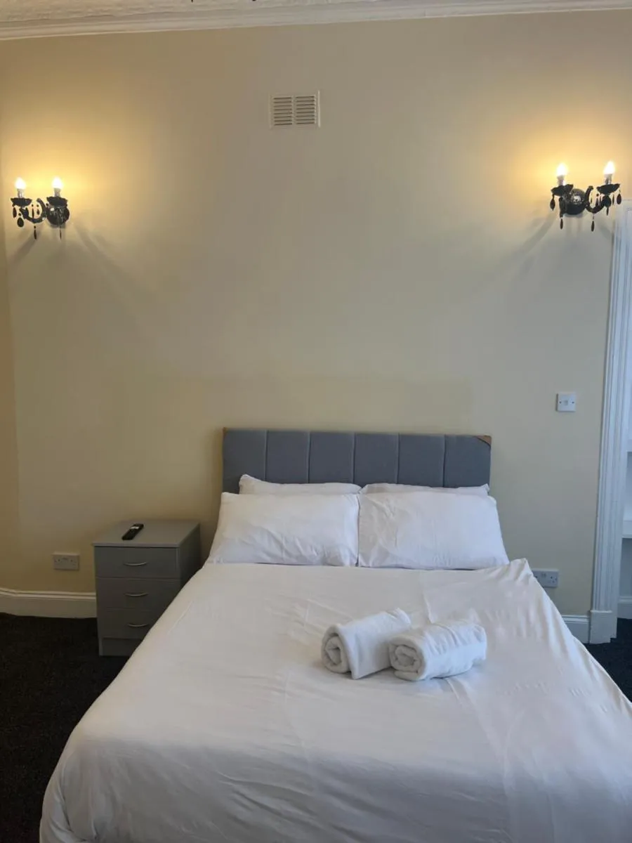 Image 4 of Glasgow South 2 Bedroom Apartment