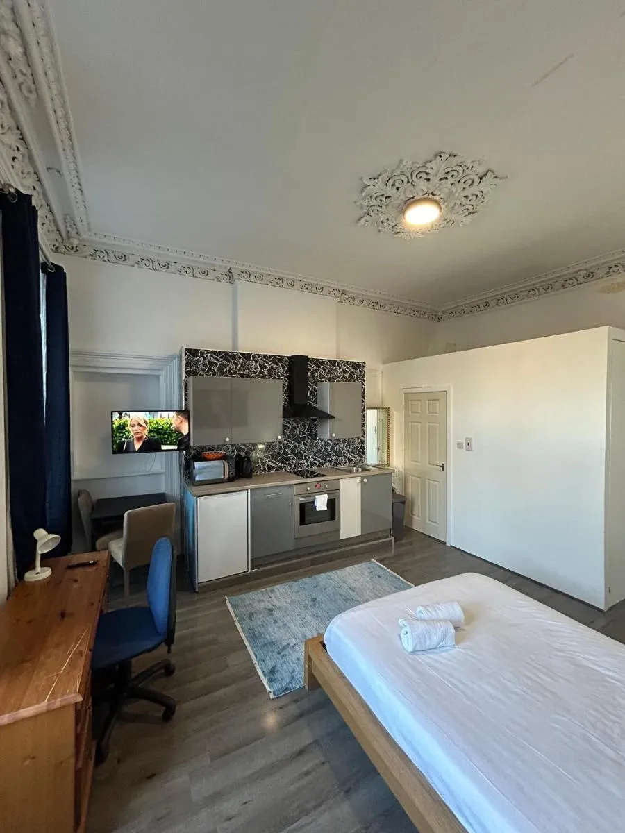 Image 3 of Glasgow South Studios