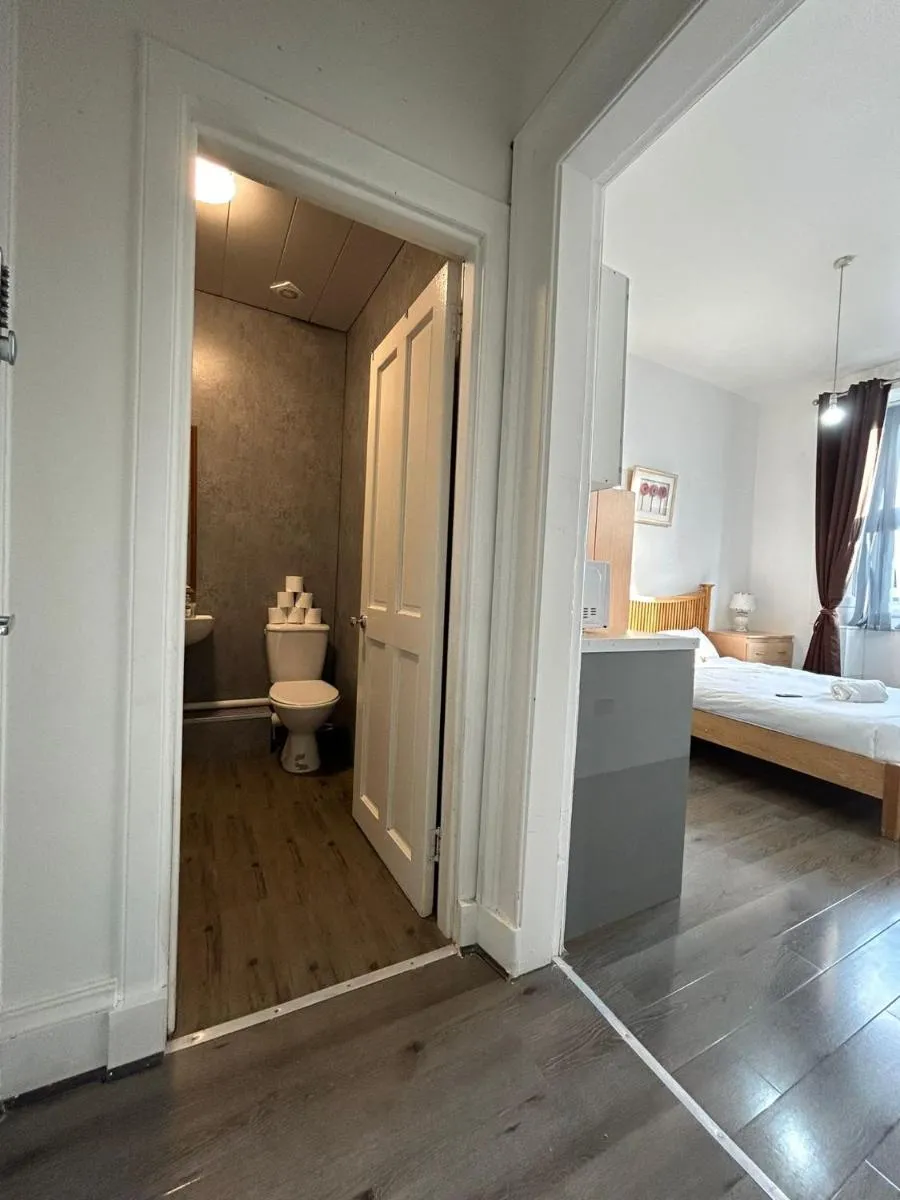 Image 4 of Glasgow South Studios