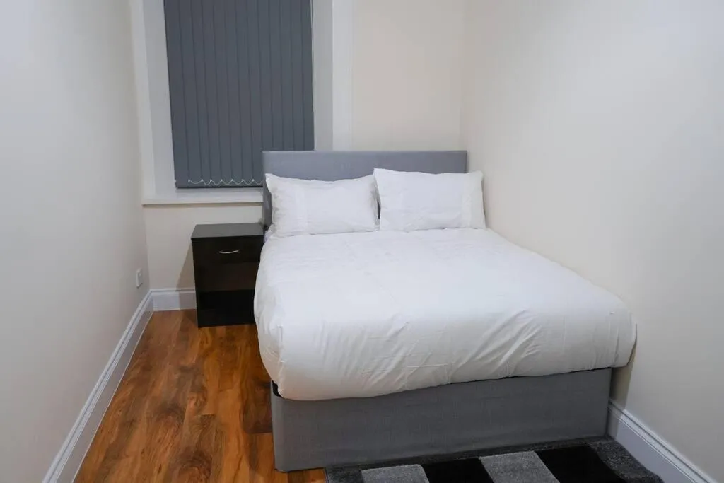 Image 1 of Glasgow – 2 Bedroom Apartment