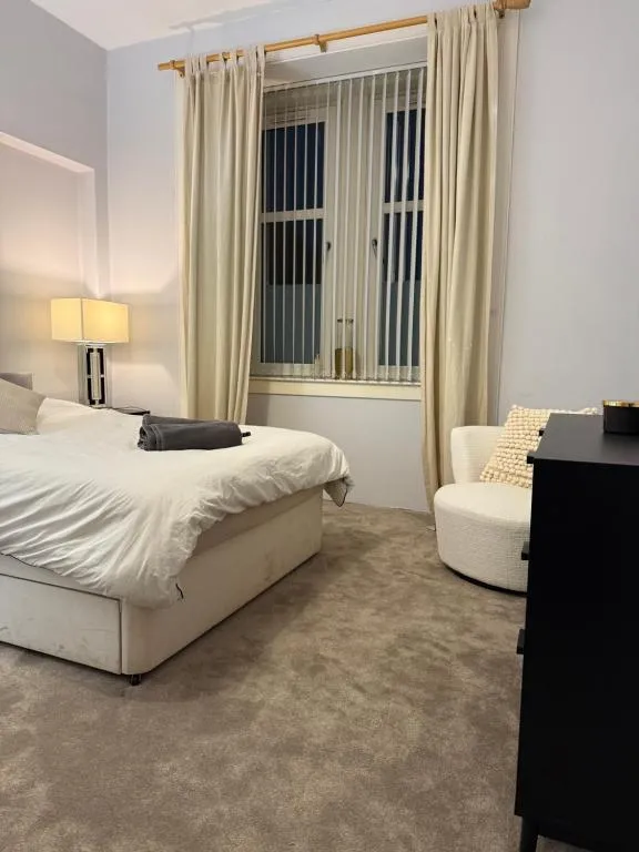 Image of Homely in Hampden