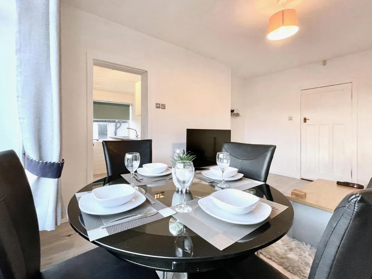 Image 6 of Kingsbridge Apartment