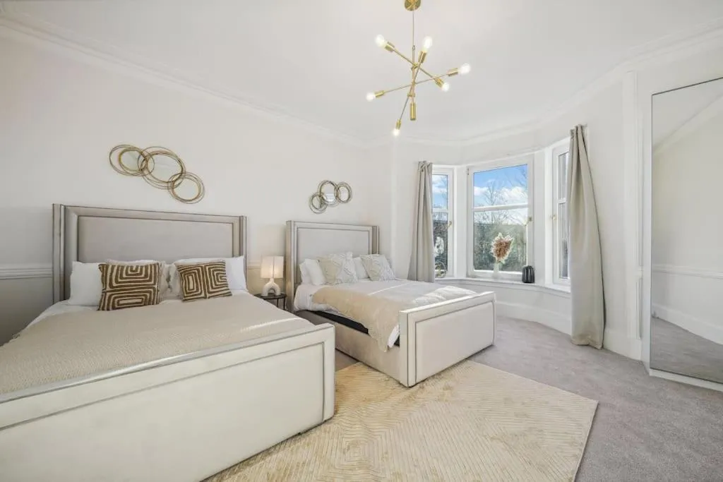 Image of Large Terraced Home with Parking