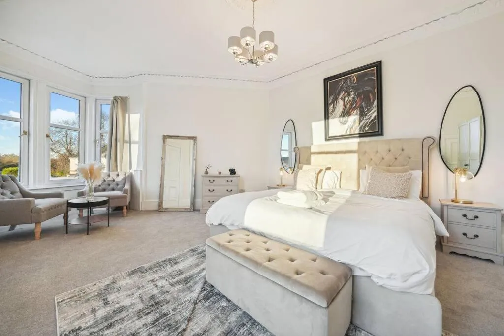 Image 1 of Large Terraced Home with Parking