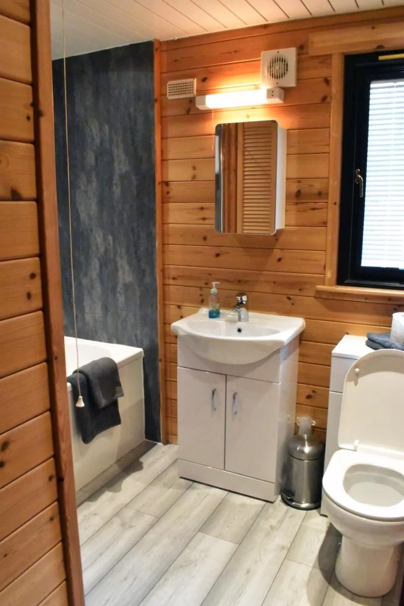 Image 3 of Lodge at Loch Lomond