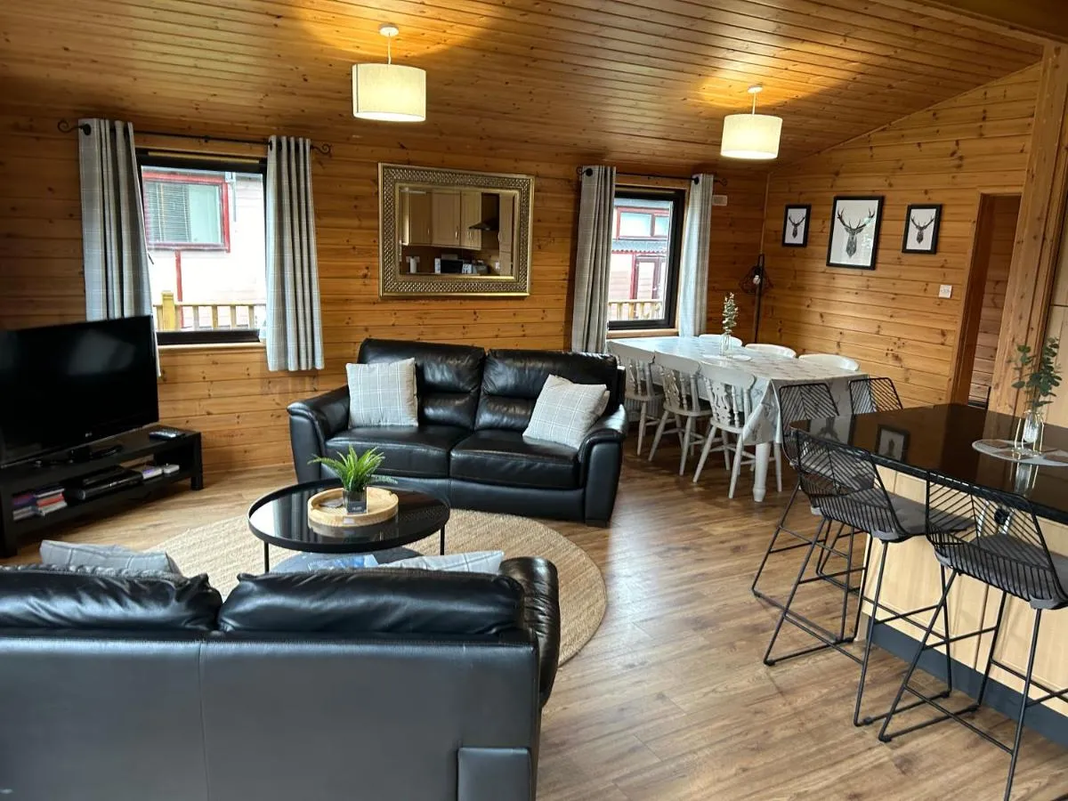 Image 4 of Lodge at Loch Lomond