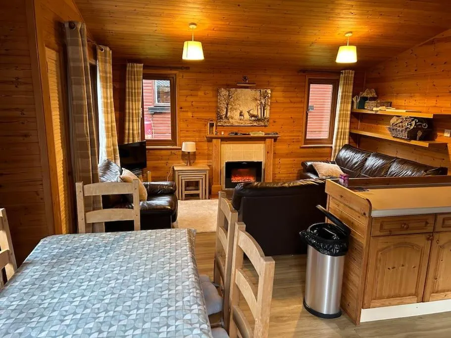 Image 2 of Lomond View Lodge