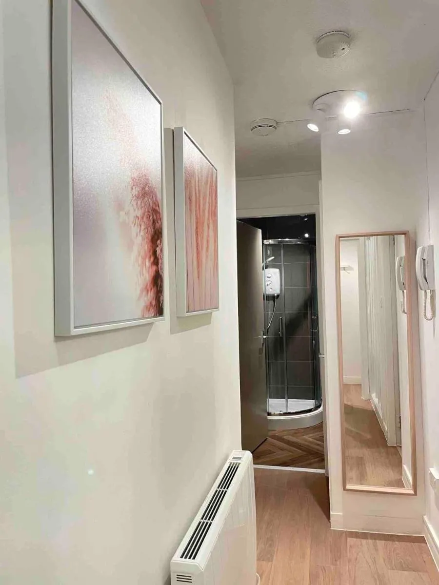 Image 6 of Lovely 1-bedroom Apt in Glasgow City near Subway