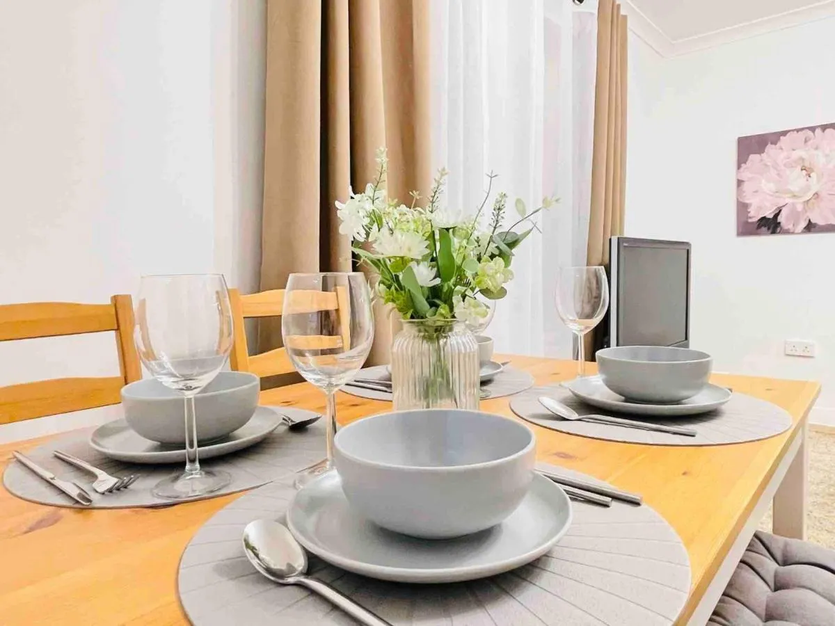 Image 3 of Lovely 1-bedroom Apt in Glasgow City near Subway