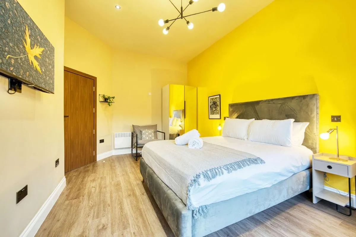 Image 1 of Lovely Central Station 1 Bed Apartment A6