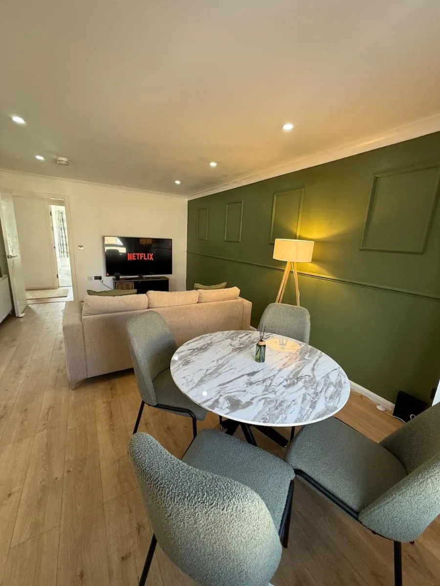 Image 5 of Luxurious 2BR, 8 mins from centre