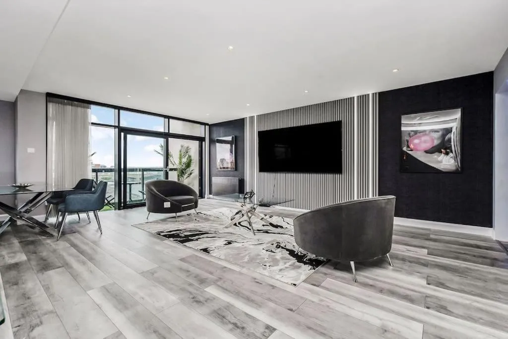 Image of Luxurious Penthouse with Bar at Glasgow Hydro & SECC