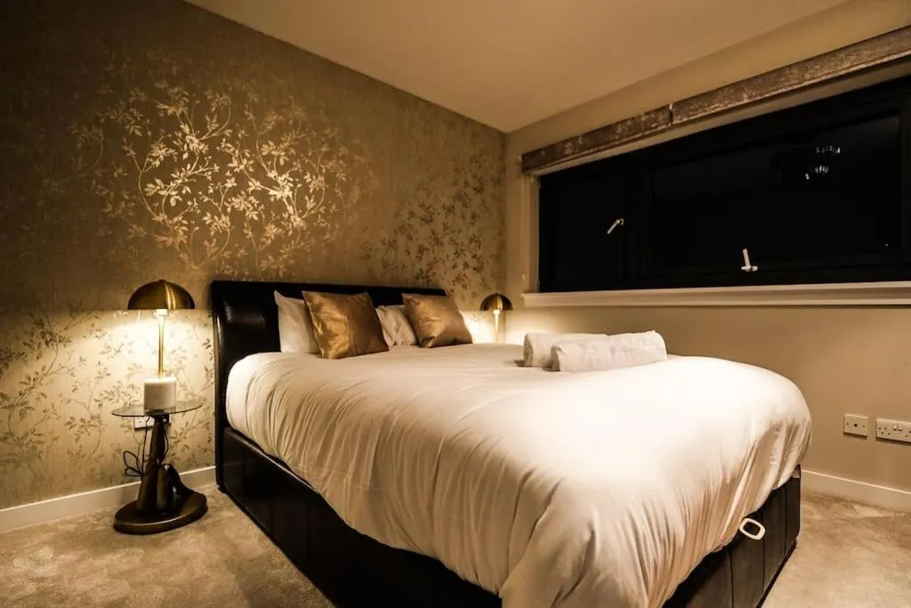 Image 6 of Luxurious Penthouse with Bar at Glasgow Hydro & SECC