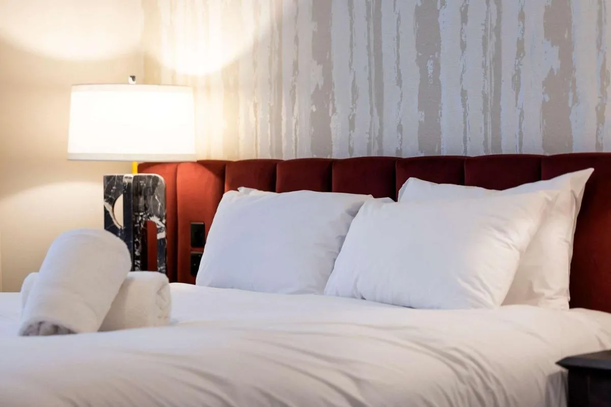 Image 3 of Luxury Refurbished City Retreat