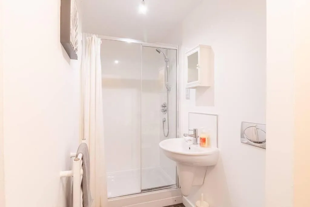 Image 5 of Luxury Riverview City Centre Apartment 2