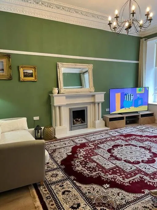 Image 6 of Luxury Victorian spacious flat