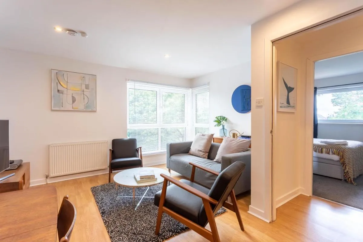 Image 1 of Modern 2 bed BroomPark/Central apt. with Parking