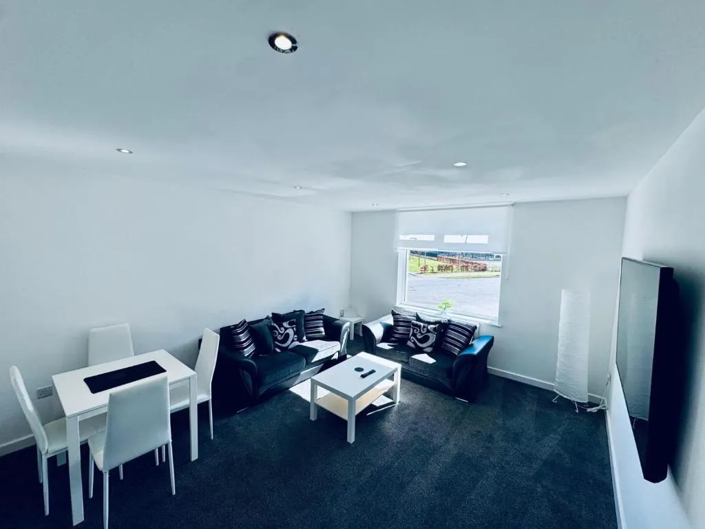 Image of Modern 2 bedroom House With Loft Conversion