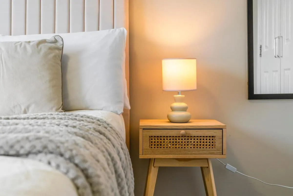 Image 4 of Modern 5 Bedroom Townhouse with Free Parking