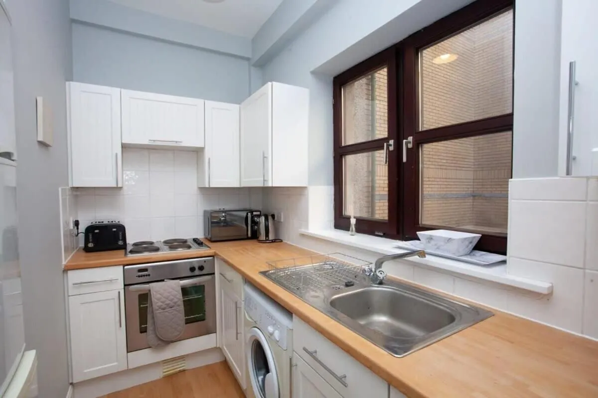 Image 3 of Modern and refurbished Flat in Merchant City