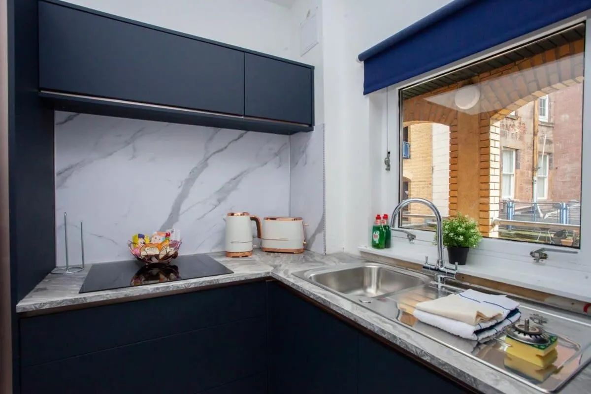 Image 2 of Newly Renovated City Apartment