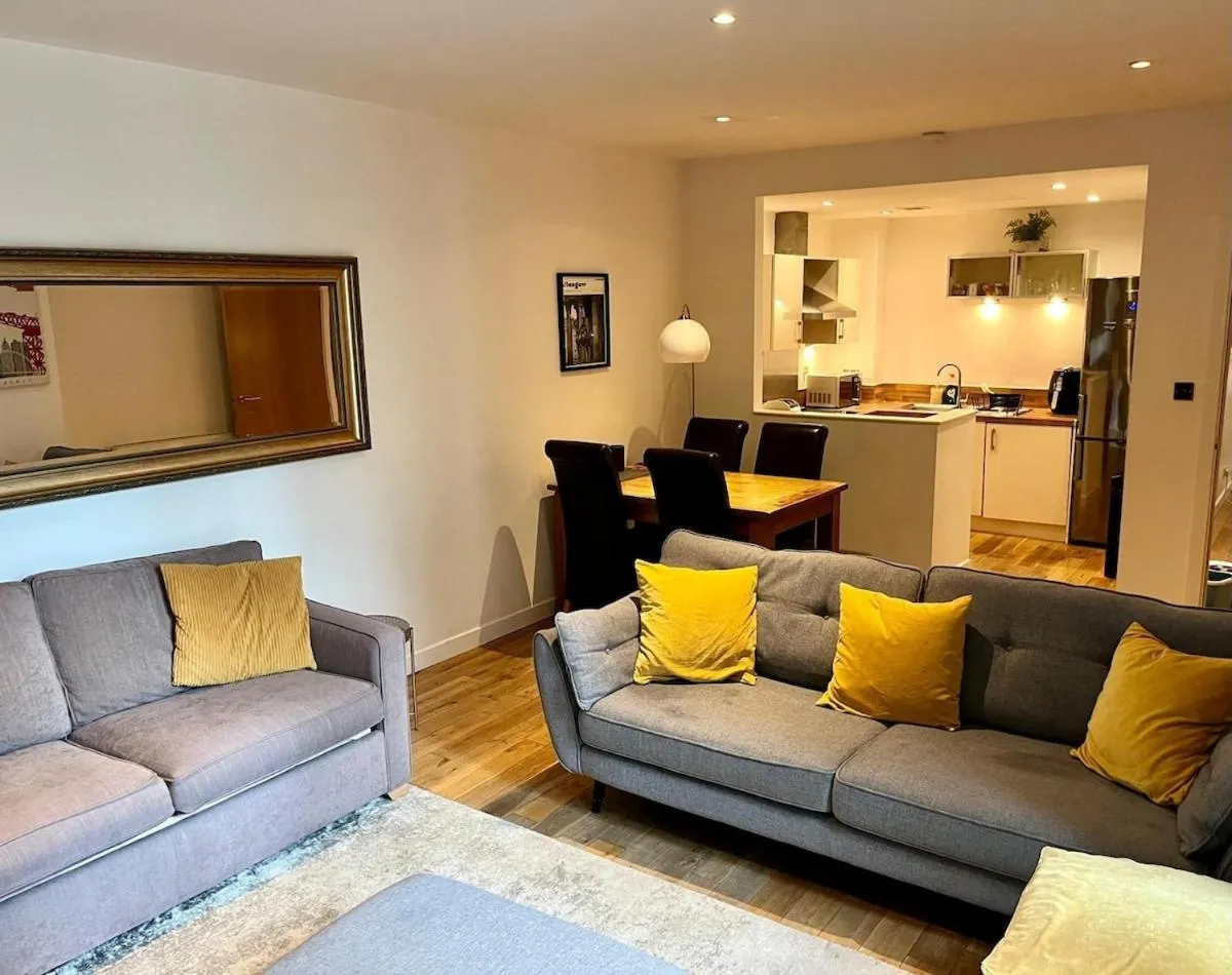 Image 3 of Oswald Apartment – Glasgow City Centre