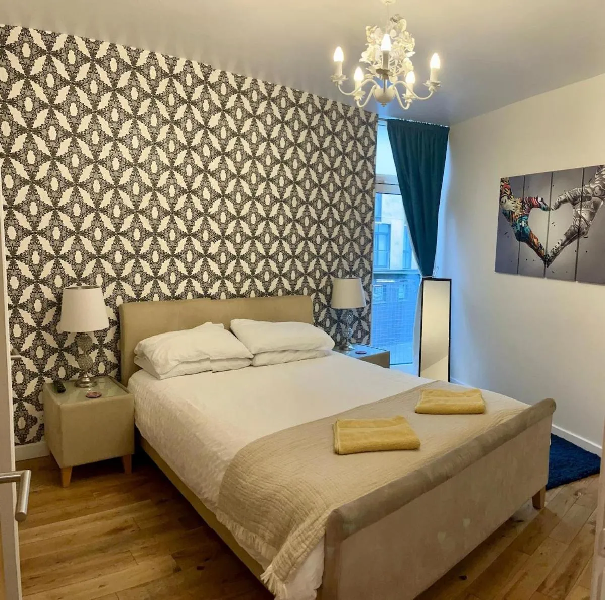 Image 1 of Oswald Apartment – Glasgow City Centre