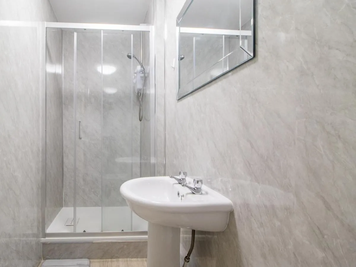 Image 6 of Pass the Keys Cosy in Fabulous West End