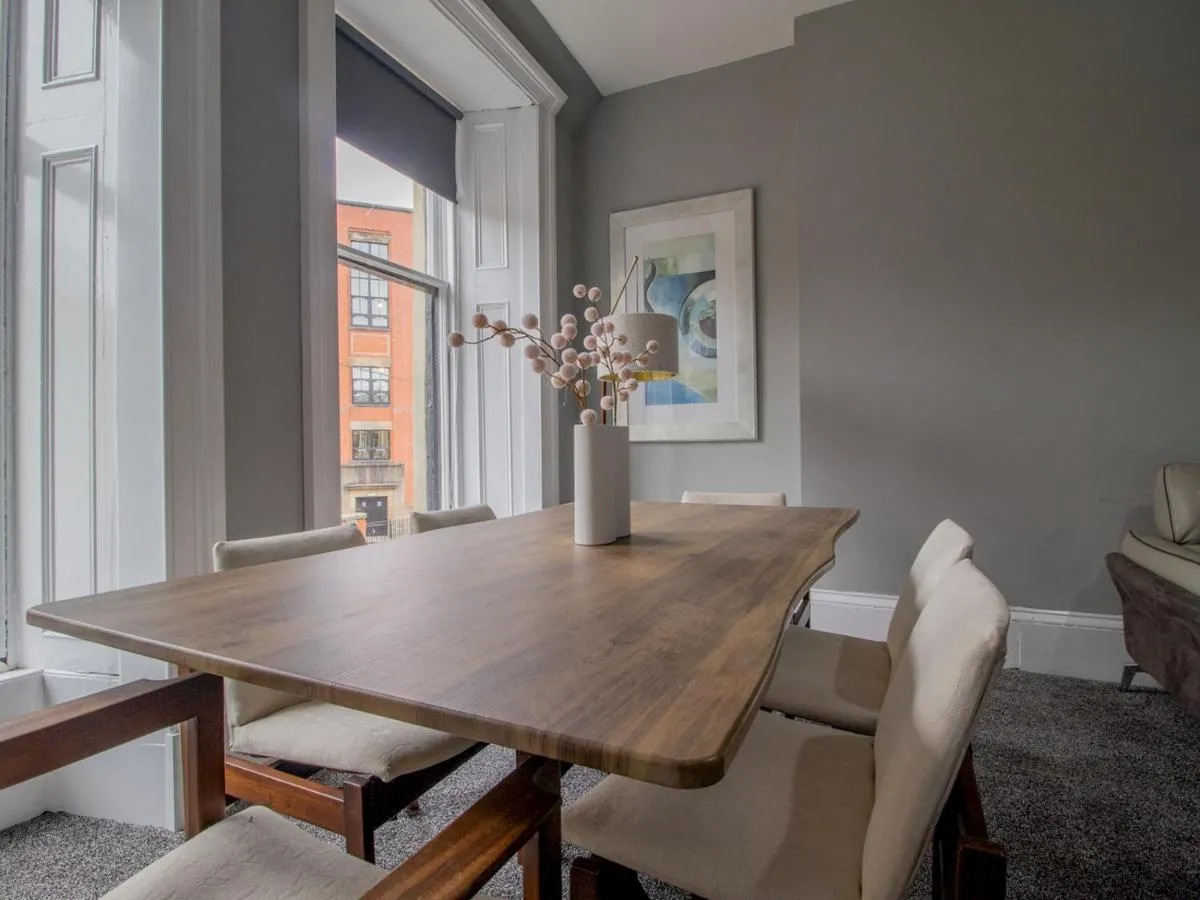 Image 3 of Pass the Keys Spacious Hillhead Haven