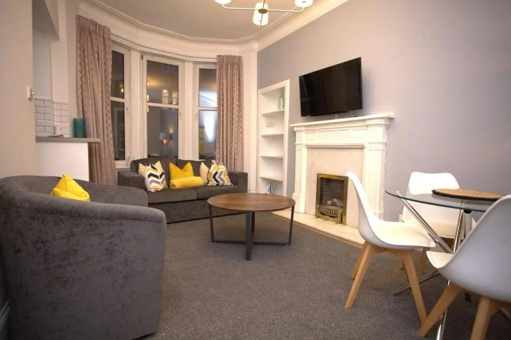 Image of Renovated West End Flat in Glasgow