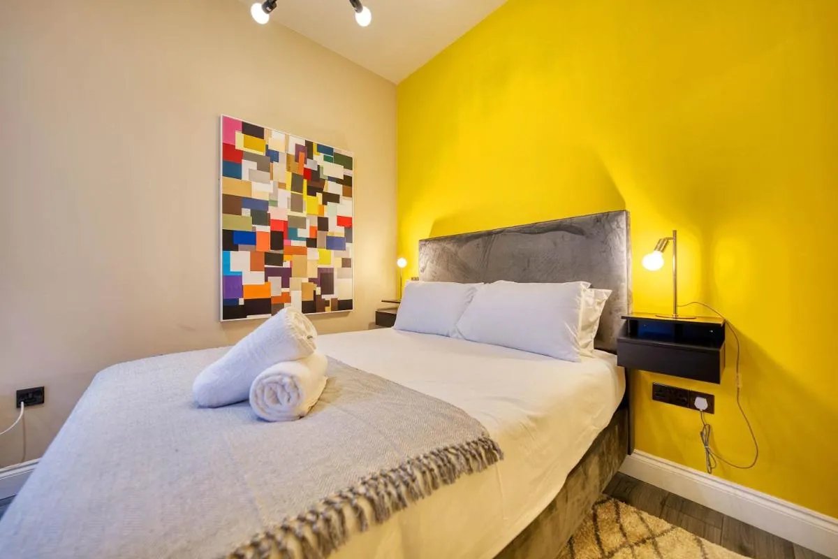 Image 4 of Smart Central Station 1 Bed Apartment B11