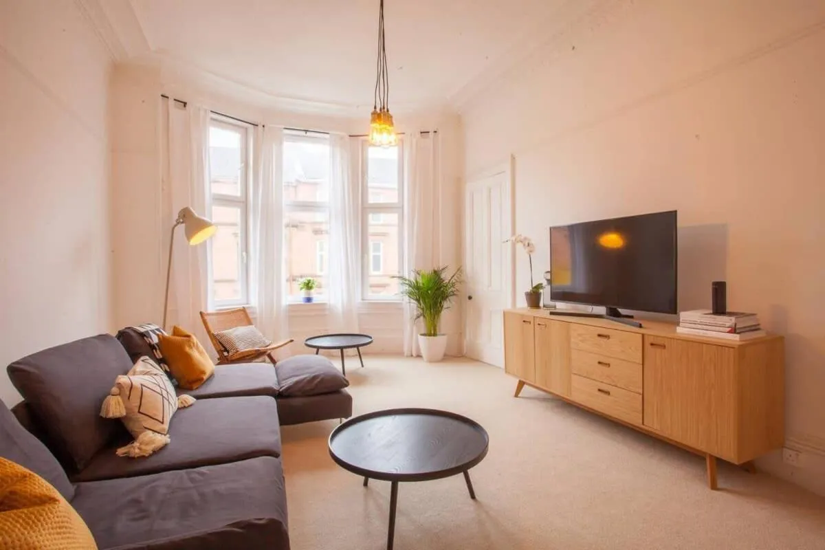 Image 4 of Stunning 2 bed property in heart of West End