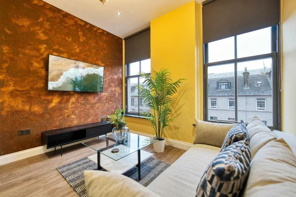 Image of Stunning Central Station 1 Bed Apartment A7