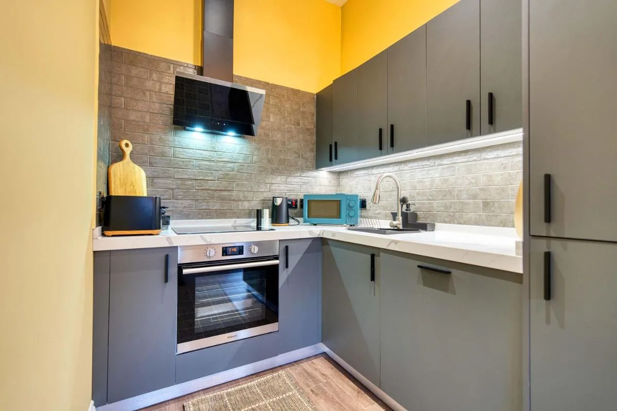 Image 3 of Stunning Central Station 1 Bed Apartment A7