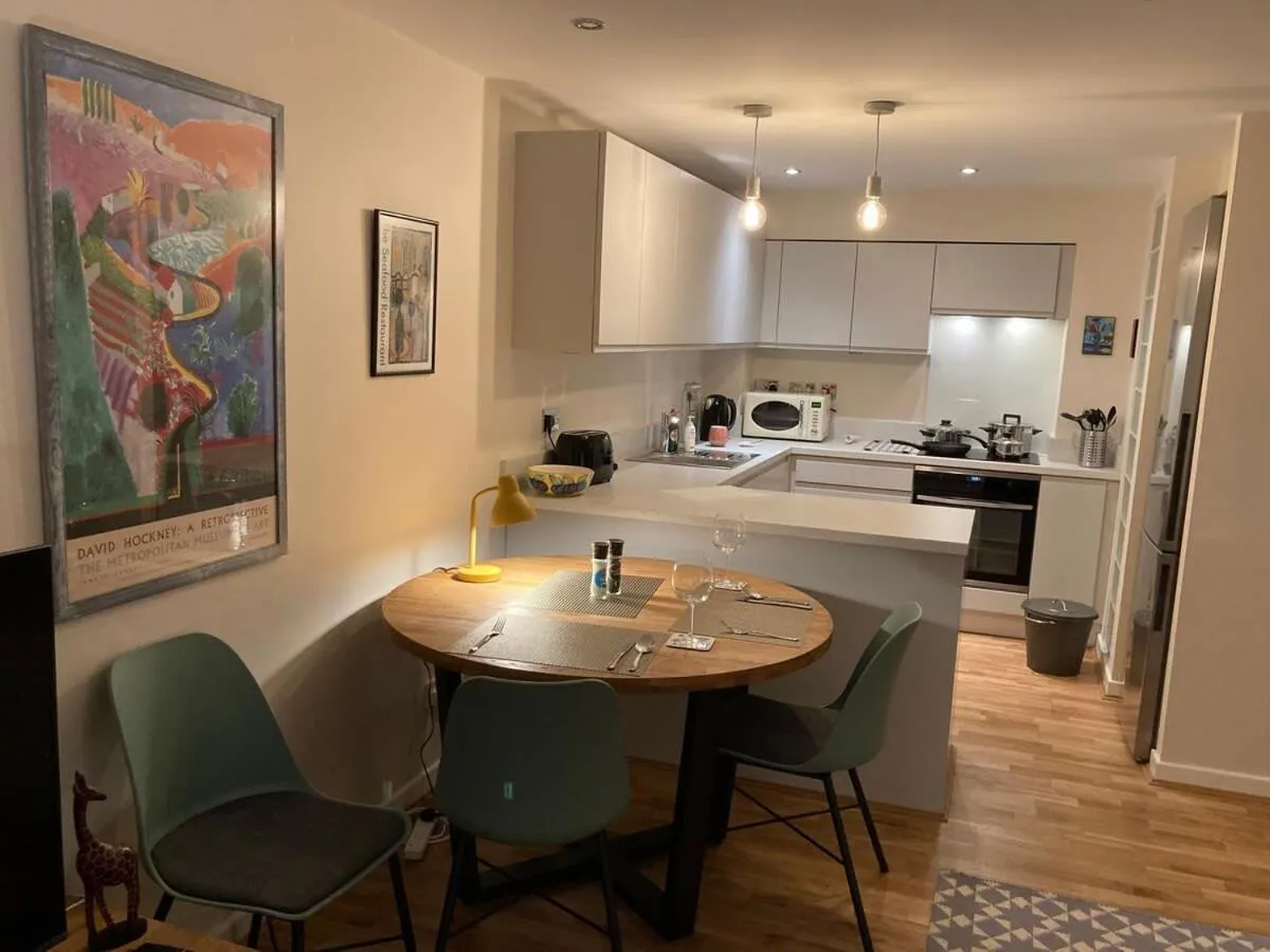 Image 2 of The Art Flat Woodlands