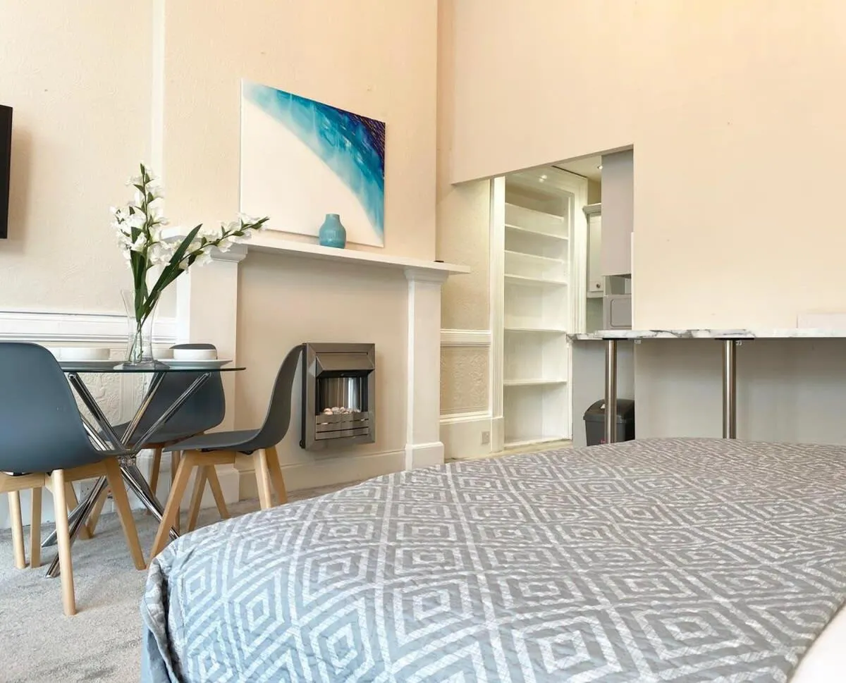 Image 6 of The Buckingham Studio