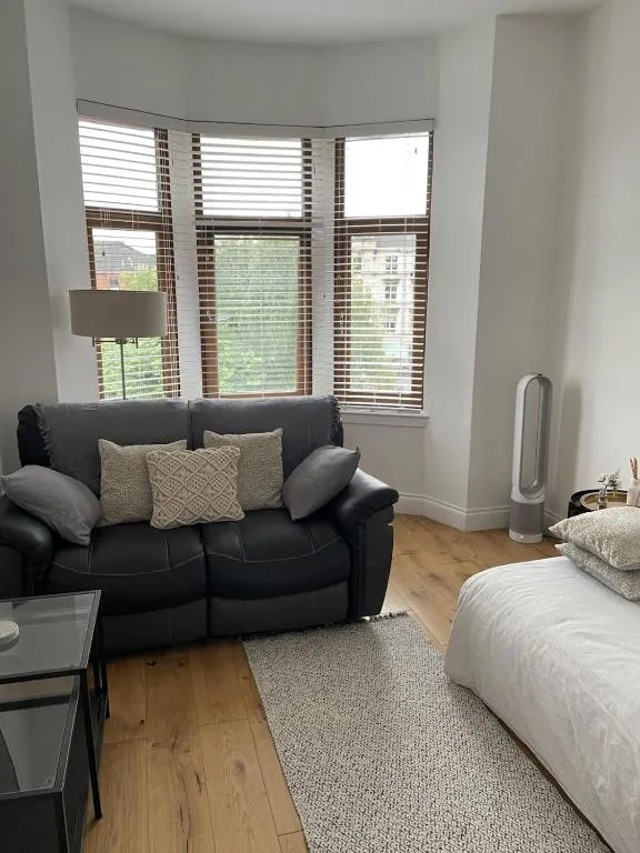 Image of Top Floor West End Apartment – Partick, Glasgow