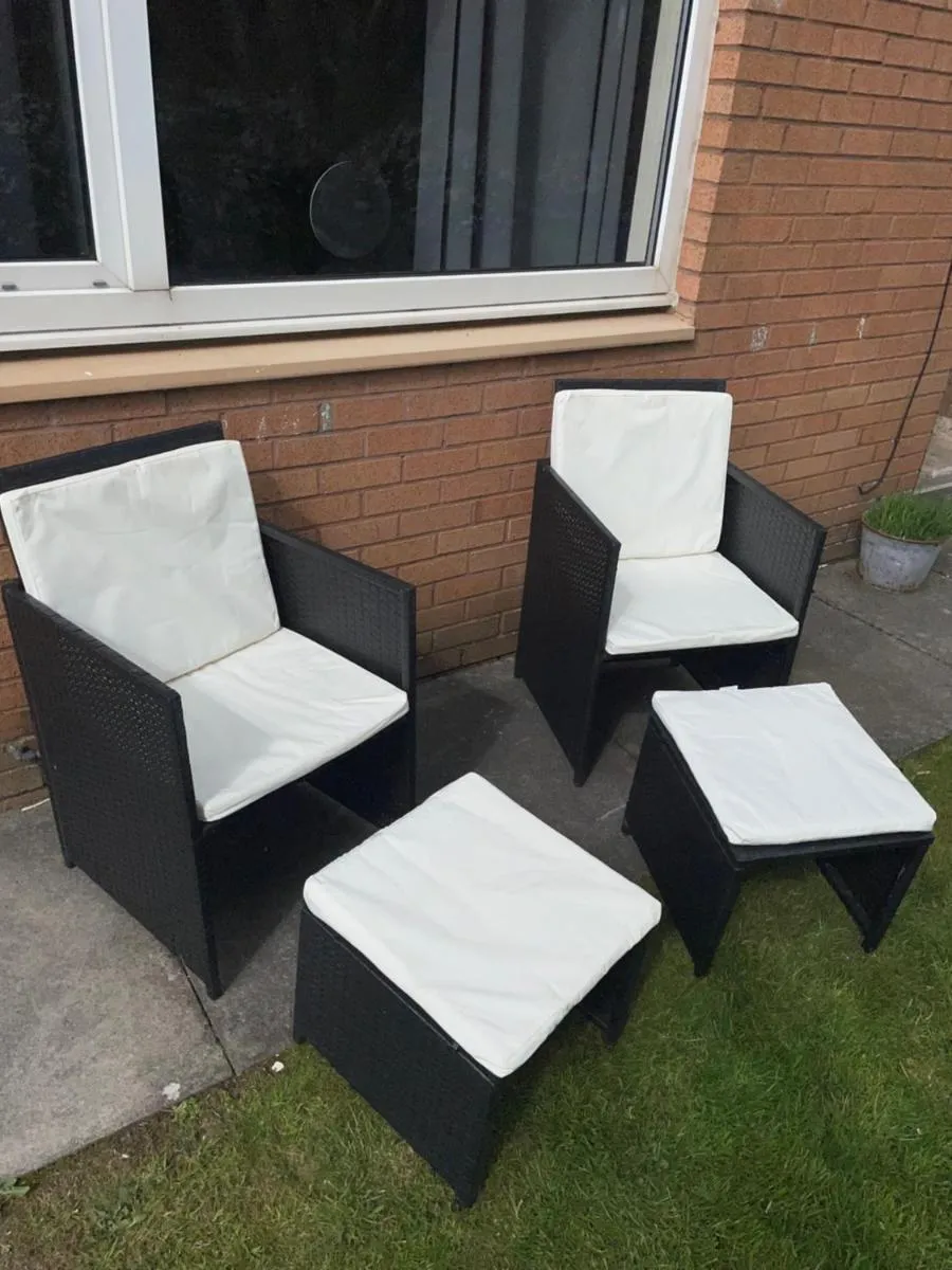 Image 1 of Vogue Apartments