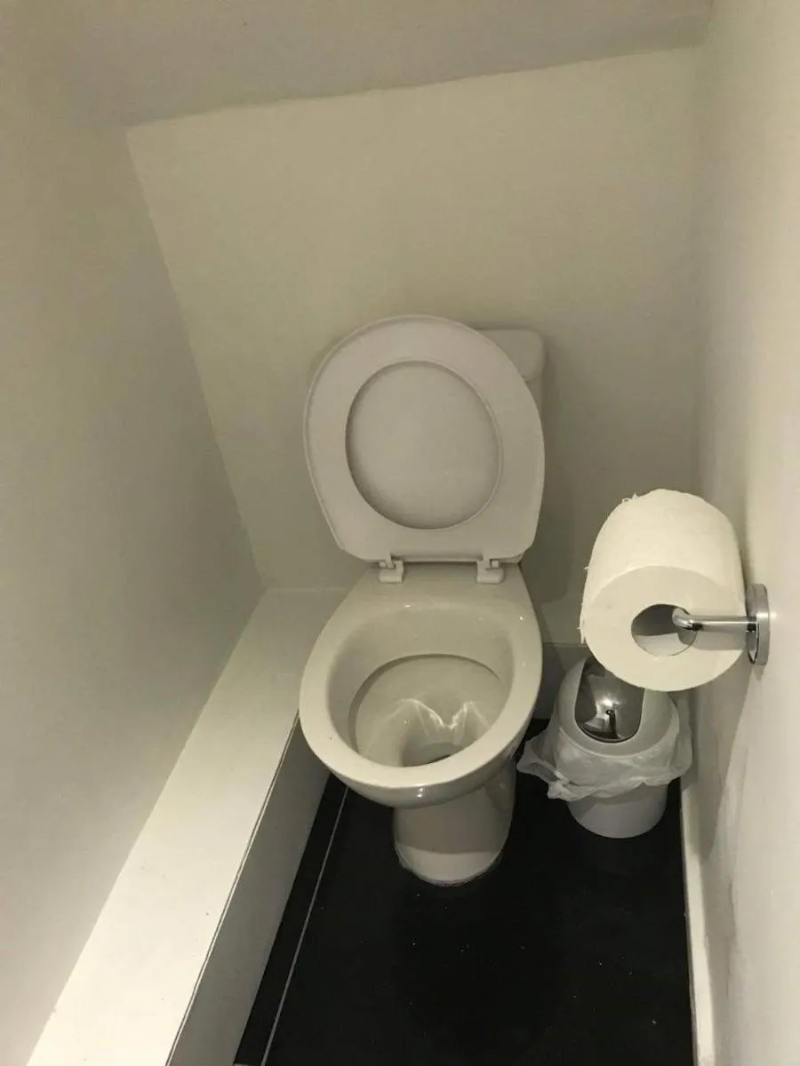 Image 2 of Woodside room