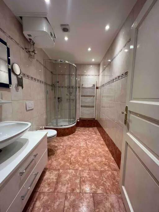 Image 6 of Altbauwohnung im Univiertel!