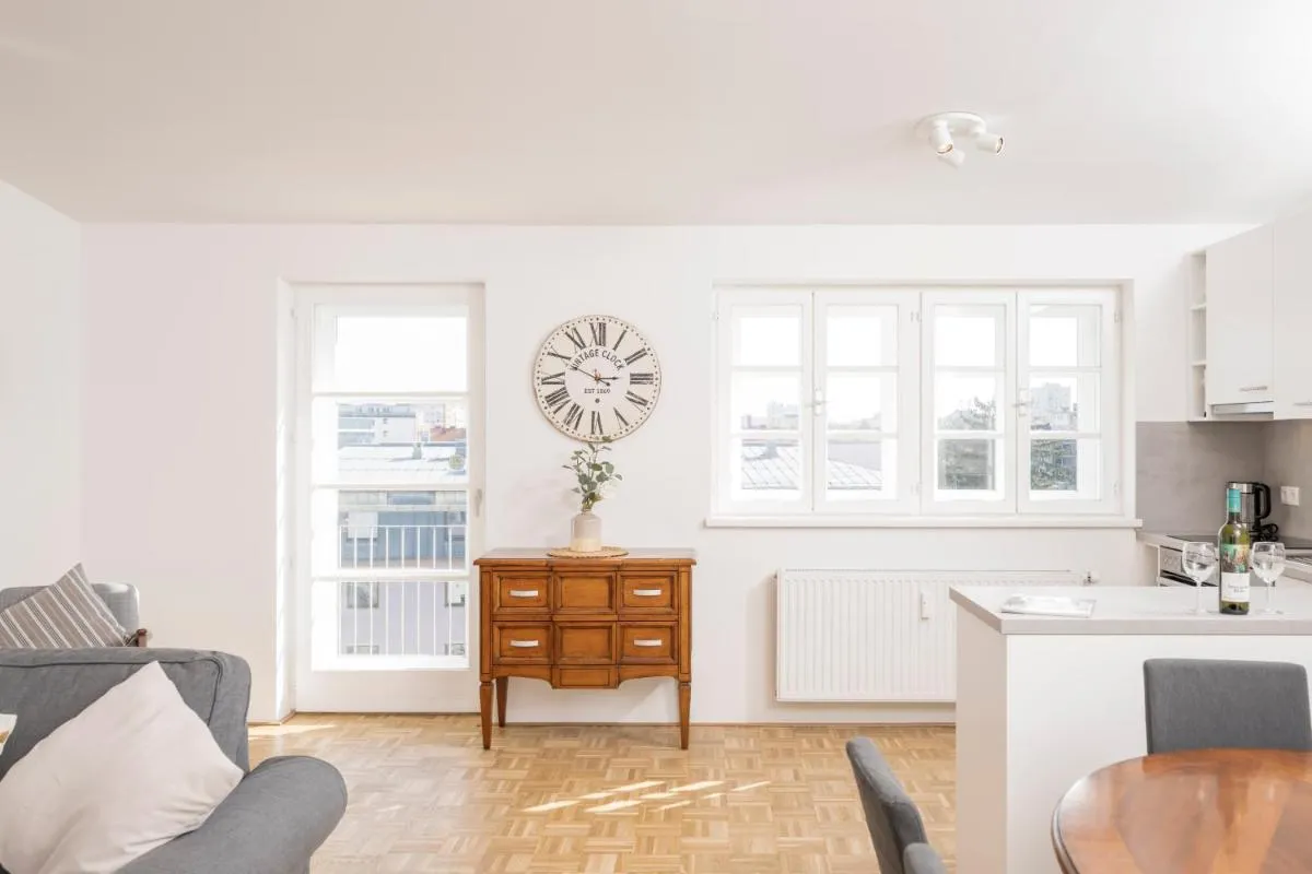 Image 1 of Anna and Friends